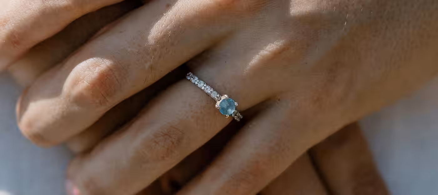 C&oacute;mo medir la talla del anillo &mdash; gu&iacute;a Joyer&iacute;a C&aacute;ceres
