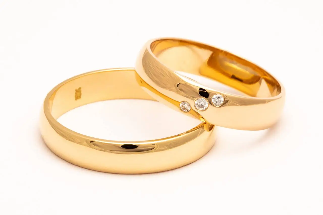 anillos de oro economicos