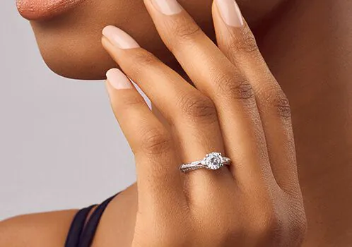 Anillo de Compromiso Delfín — Joyería Cáceres
