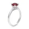 Anillo de Compromiso Iris Rubí en oro blanco 18k — Joyería Cáceres