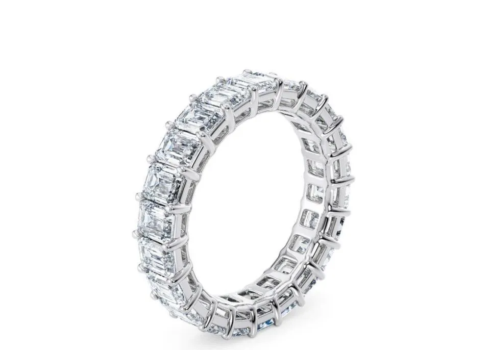 Anillo de Compromiso Regent Talla Esmeralda Eternidad en oro blanco 18k — Joyería Cáceres