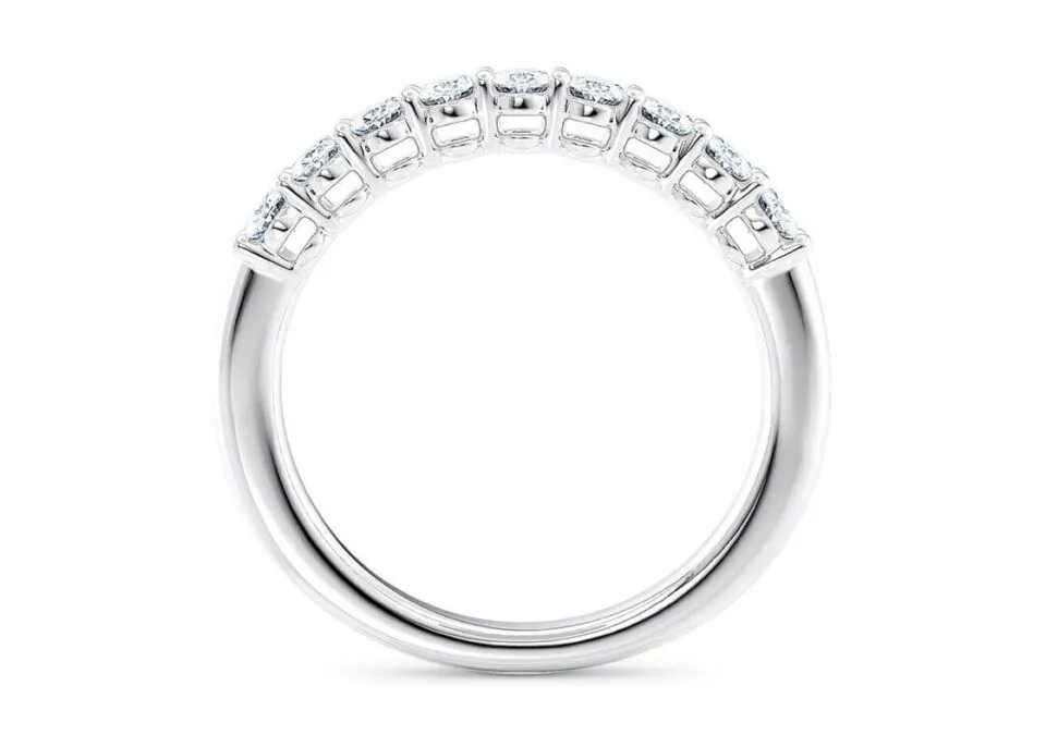 Anillo de Compromiso Regent Oval en oro blanco 18k — Joyería Cáceres