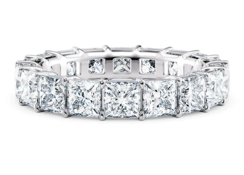 Anillo de Compromiso Regent Princesa Eternidad en oro blanco 18k — Joyería Cáceres